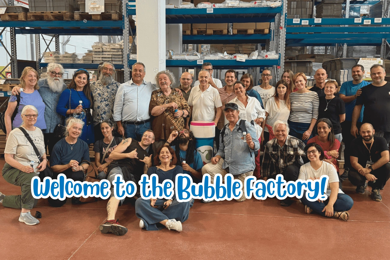 “Bubble magic is not illusion, it's real magic” — Tom Noddy “Bubble magic is not illusion, it's real magic” — Tom Noddy